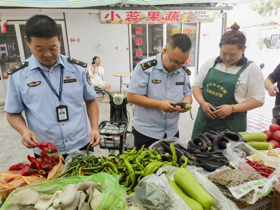 张掖市甘州区北街市场监管所开展食用农产品食品安全监督检查