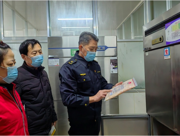 山东省德州市平原县市场监督管理局全力护航春季开学 “第一餐”