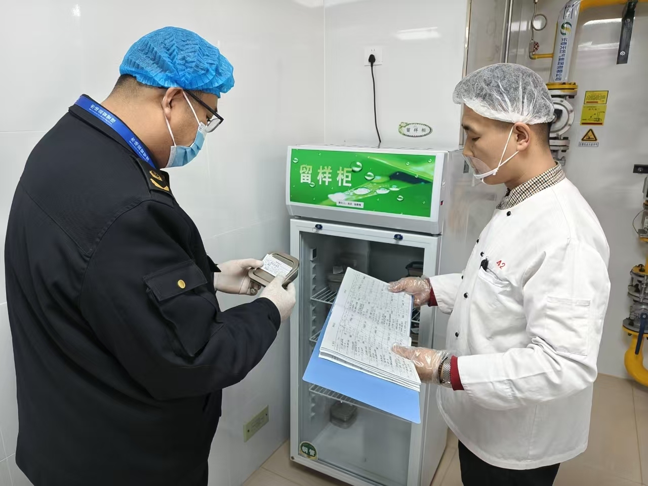 长春市市场监督管理局朝阳分局“严把四关” 守护师生“舌尖上的安全”