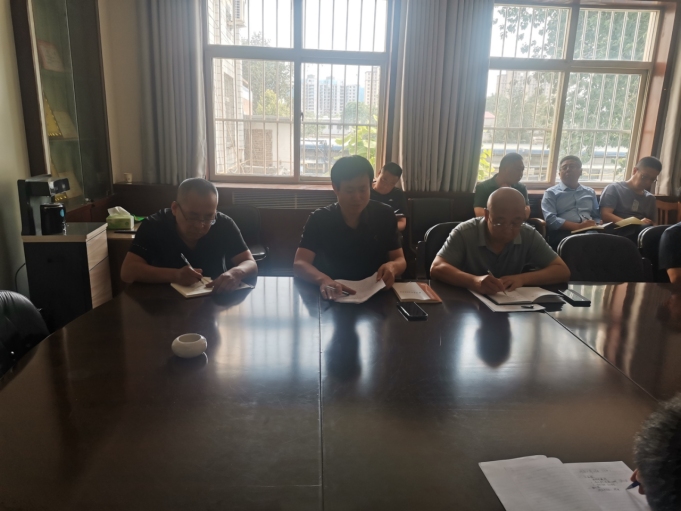 河北望都县市场监督管理局开展移动式大型游乐设施专项整治部署会